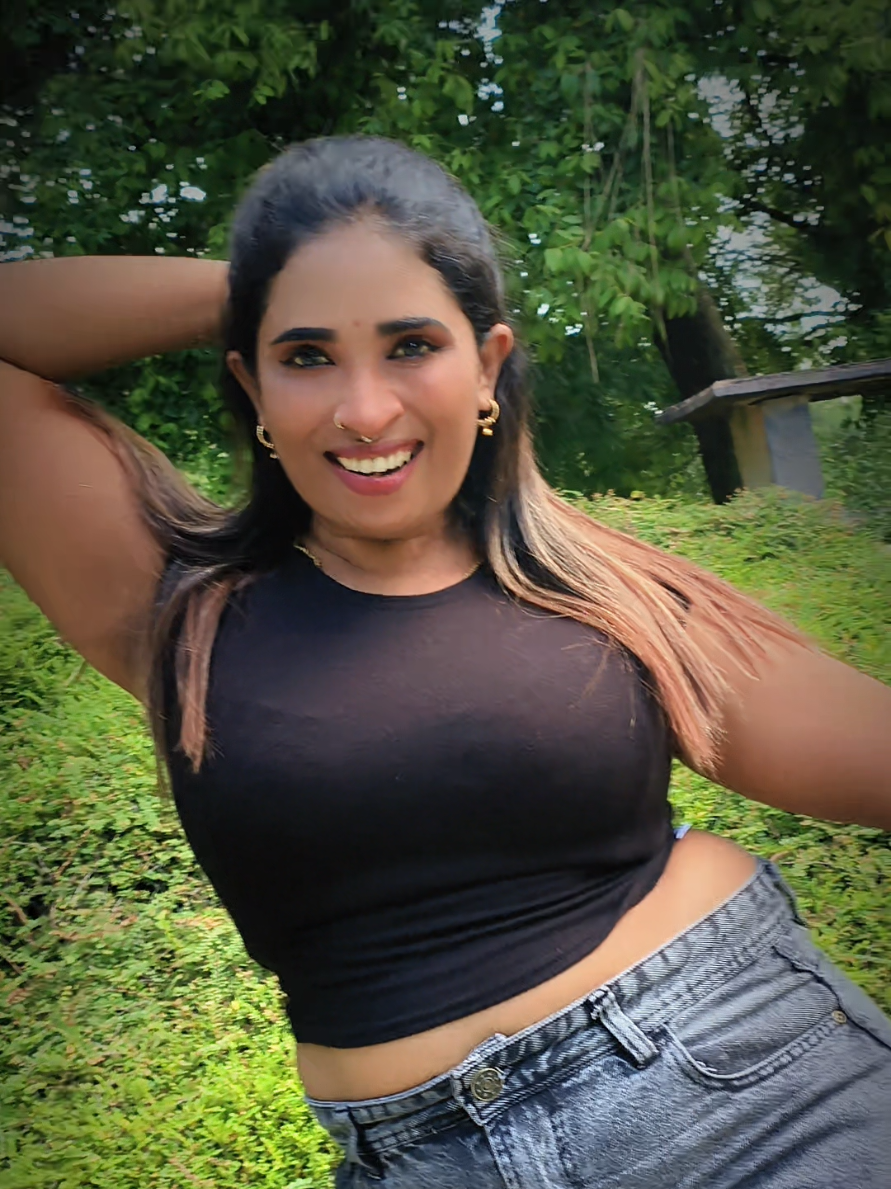 @🖤3👑Santiya Epoh Queen👑3🖤
