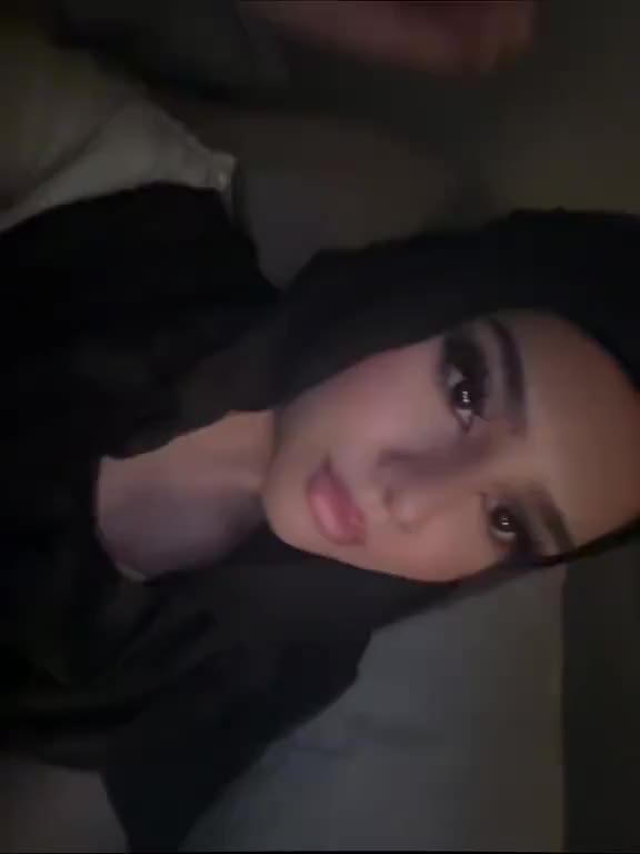 @HijabiStrokers.🤐