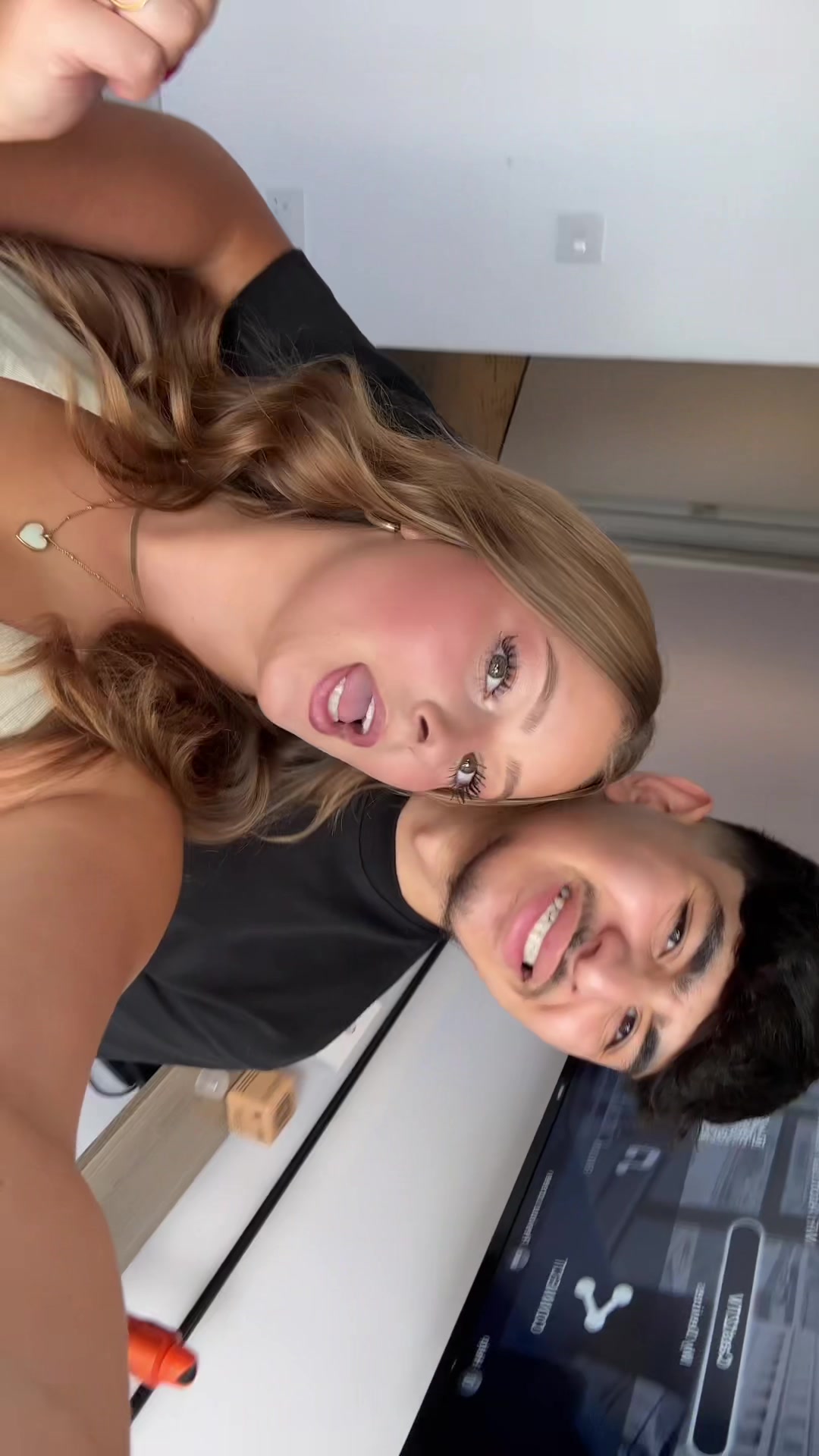 @ellie