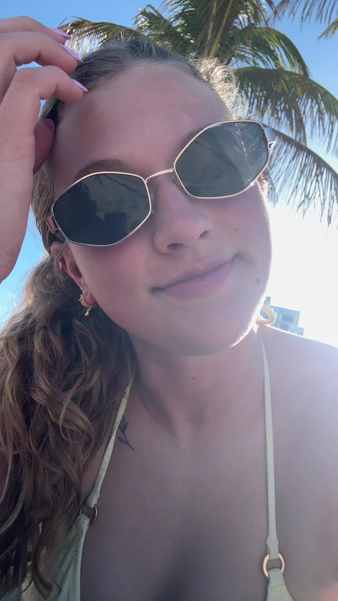 @Ava Decker