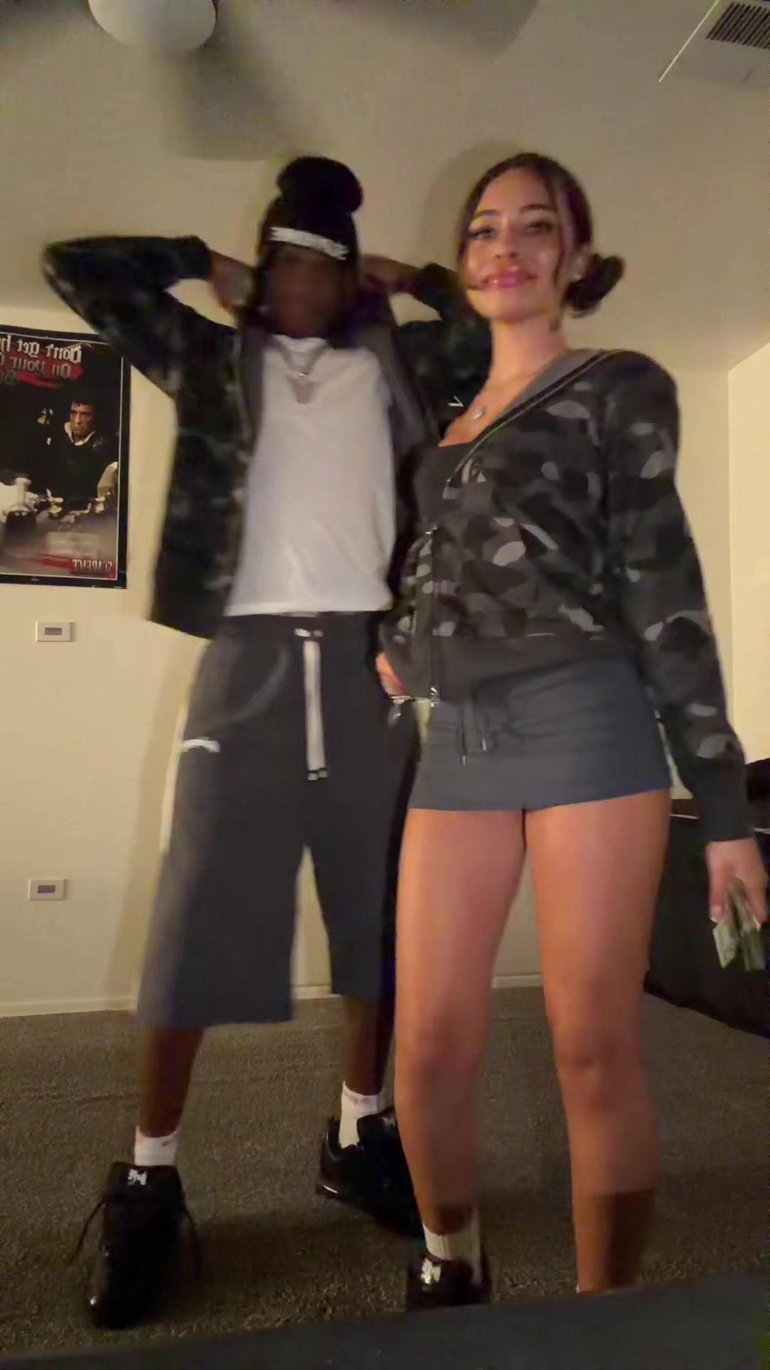@__vonyy