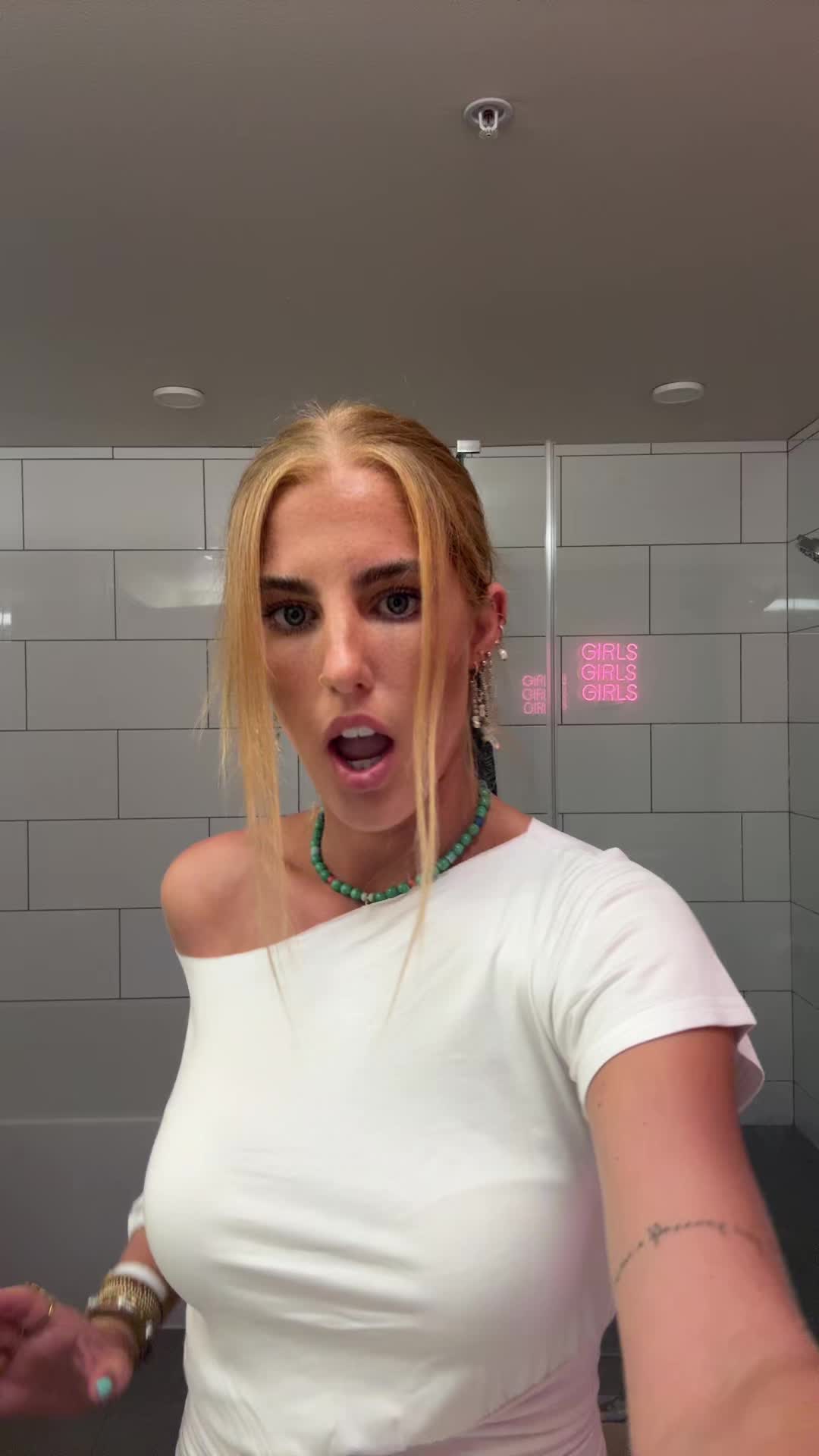 @sarahhill