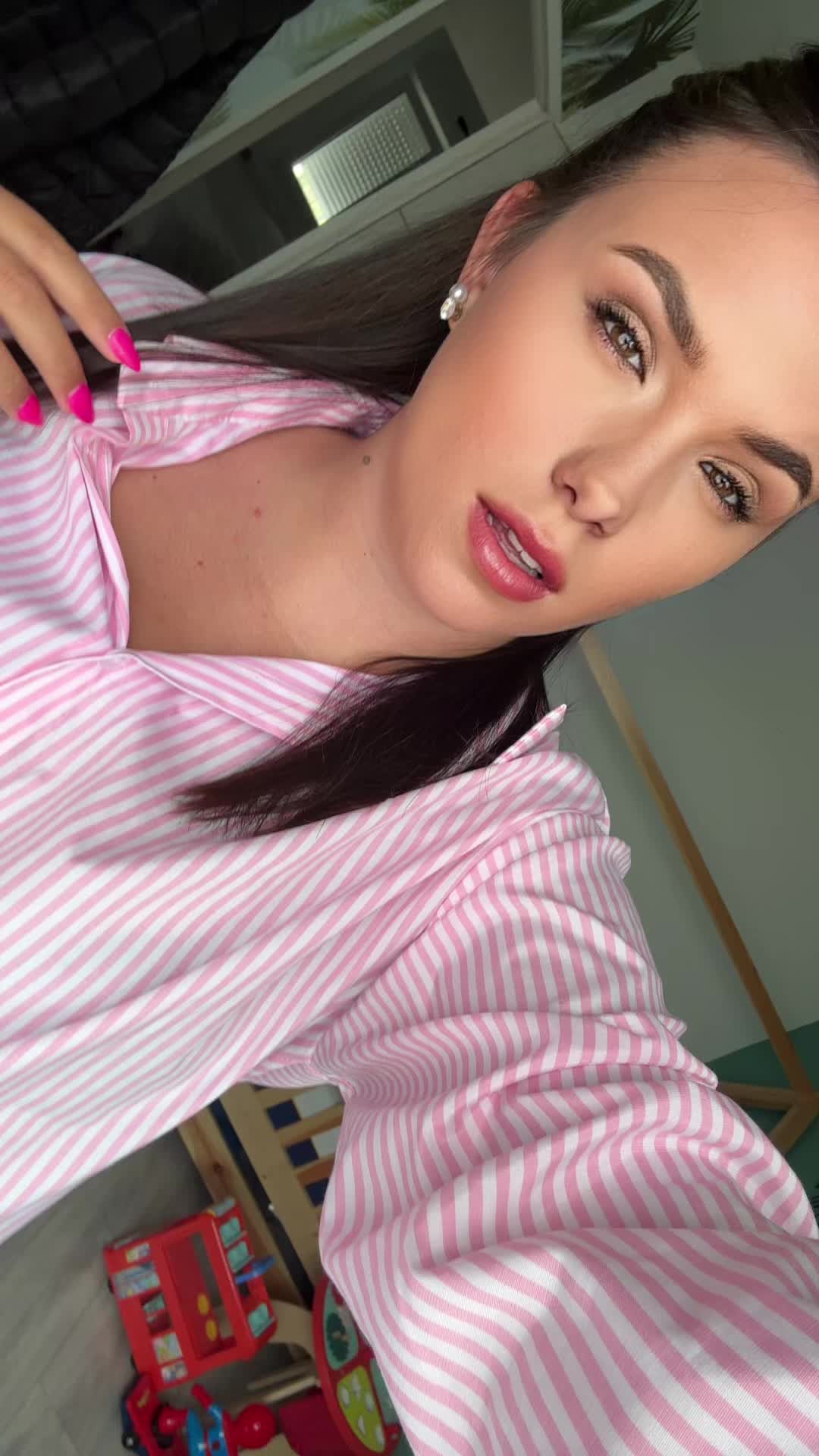 @😈