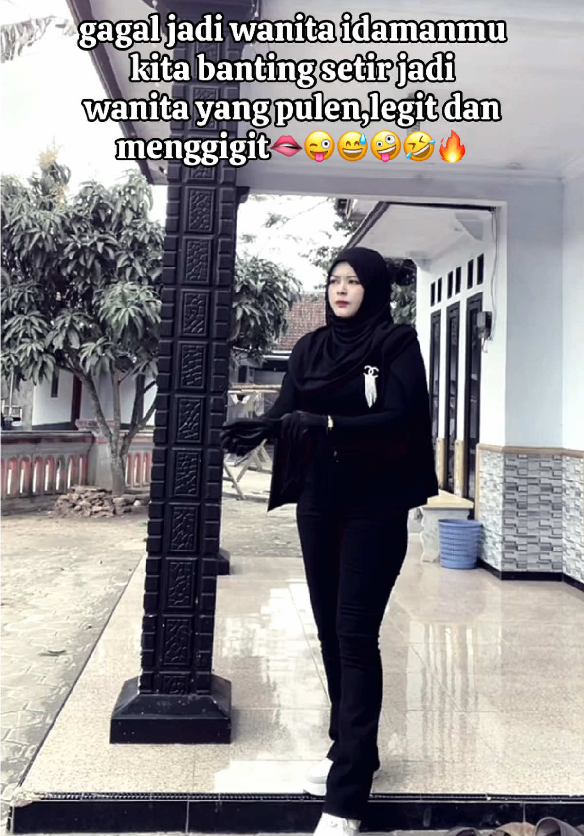 @Monica♊️