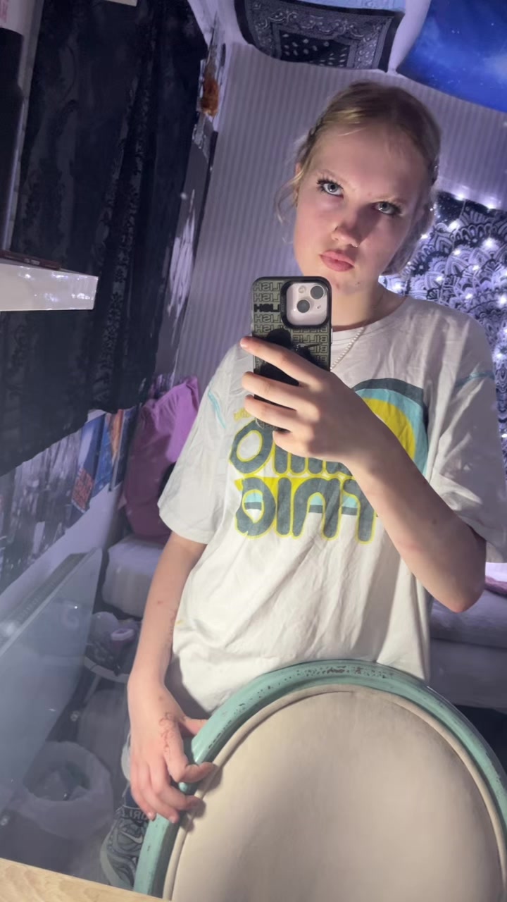 @Lil Lesbo