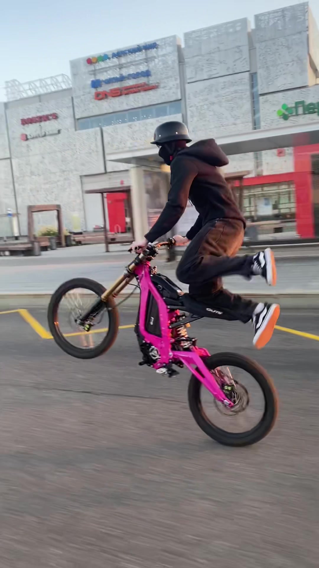 @тгк: E-bikes plugg
