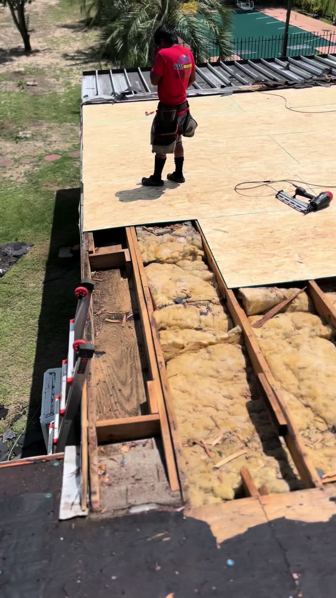 @R&M Roofing construction LLC