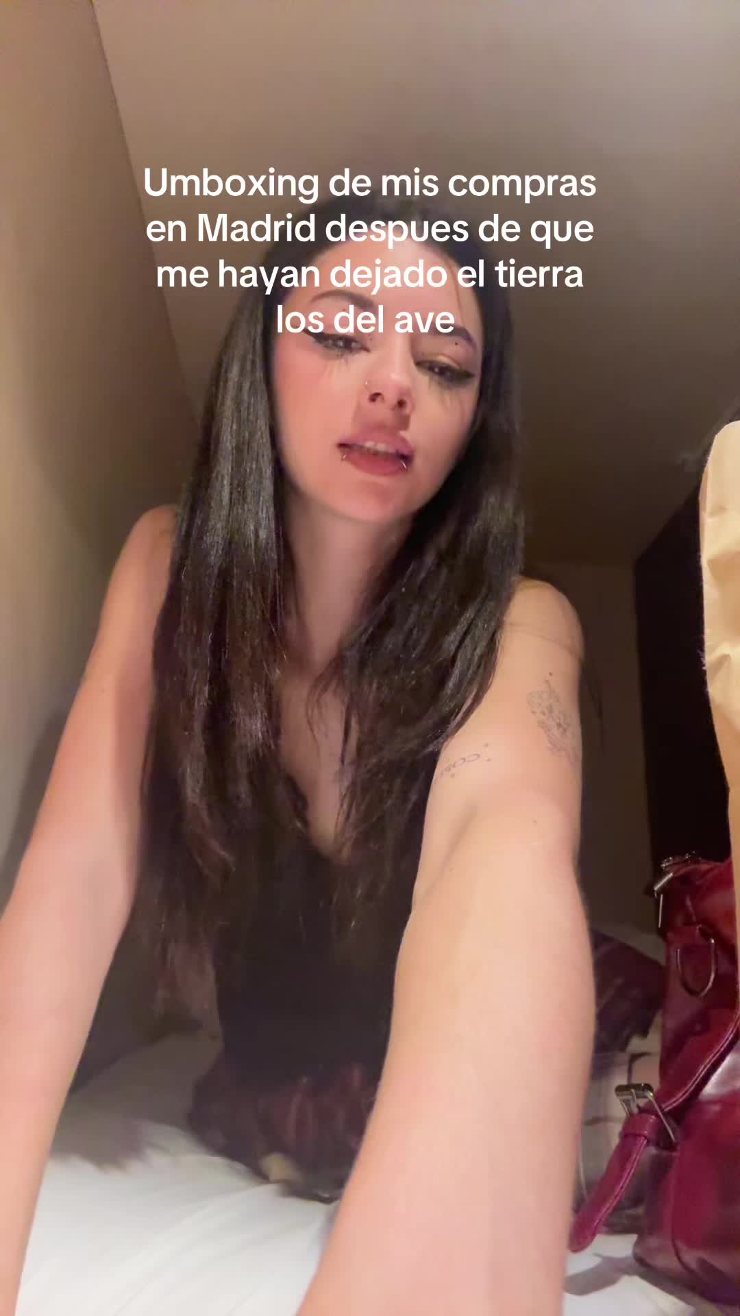 @minadamnnailz