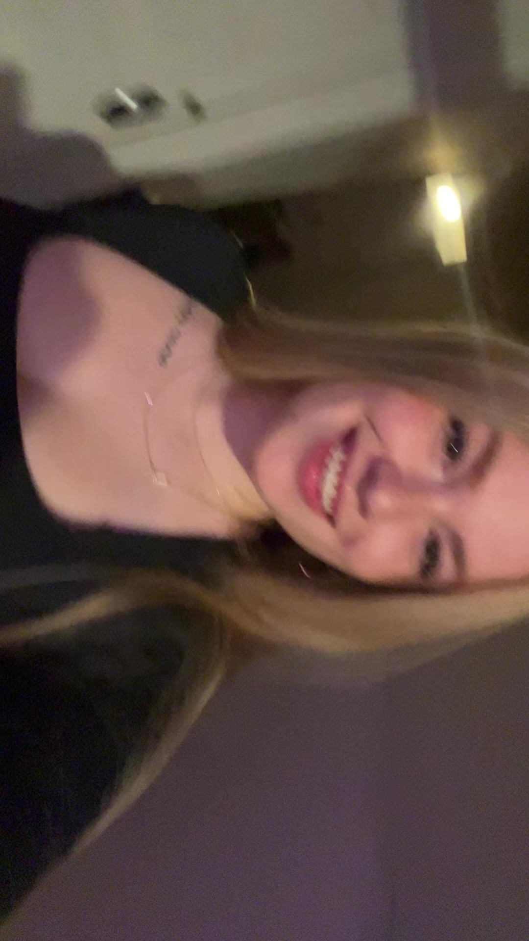 @lizzie :)