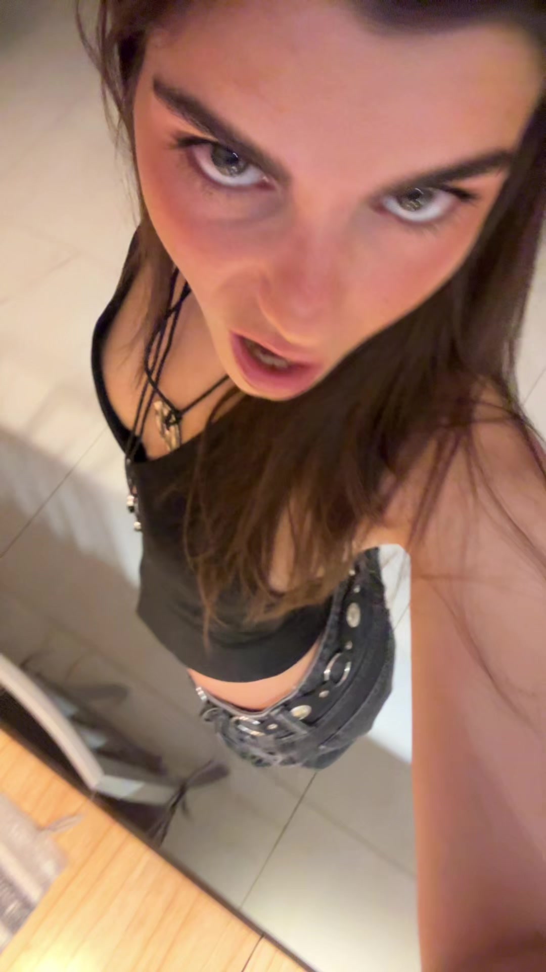 @sophiaisiar_