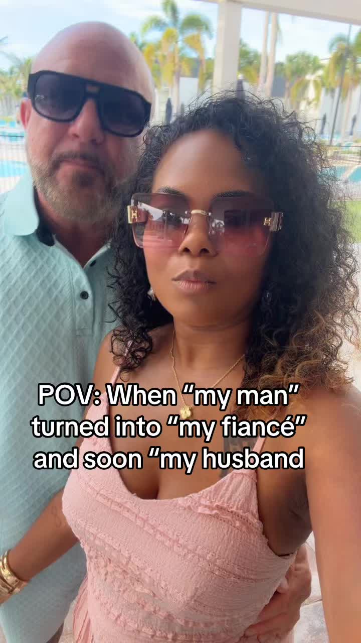@MrandMrsHill