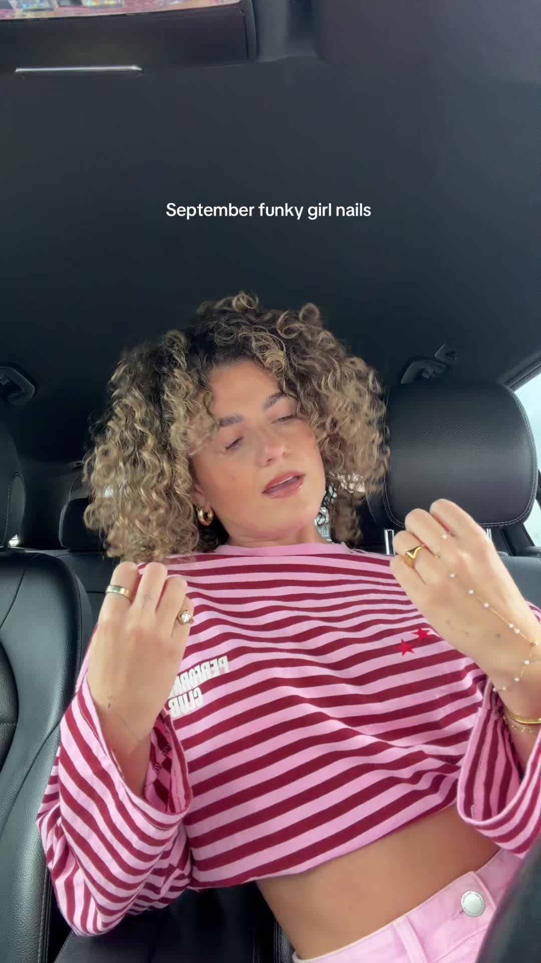 @elbuckles
