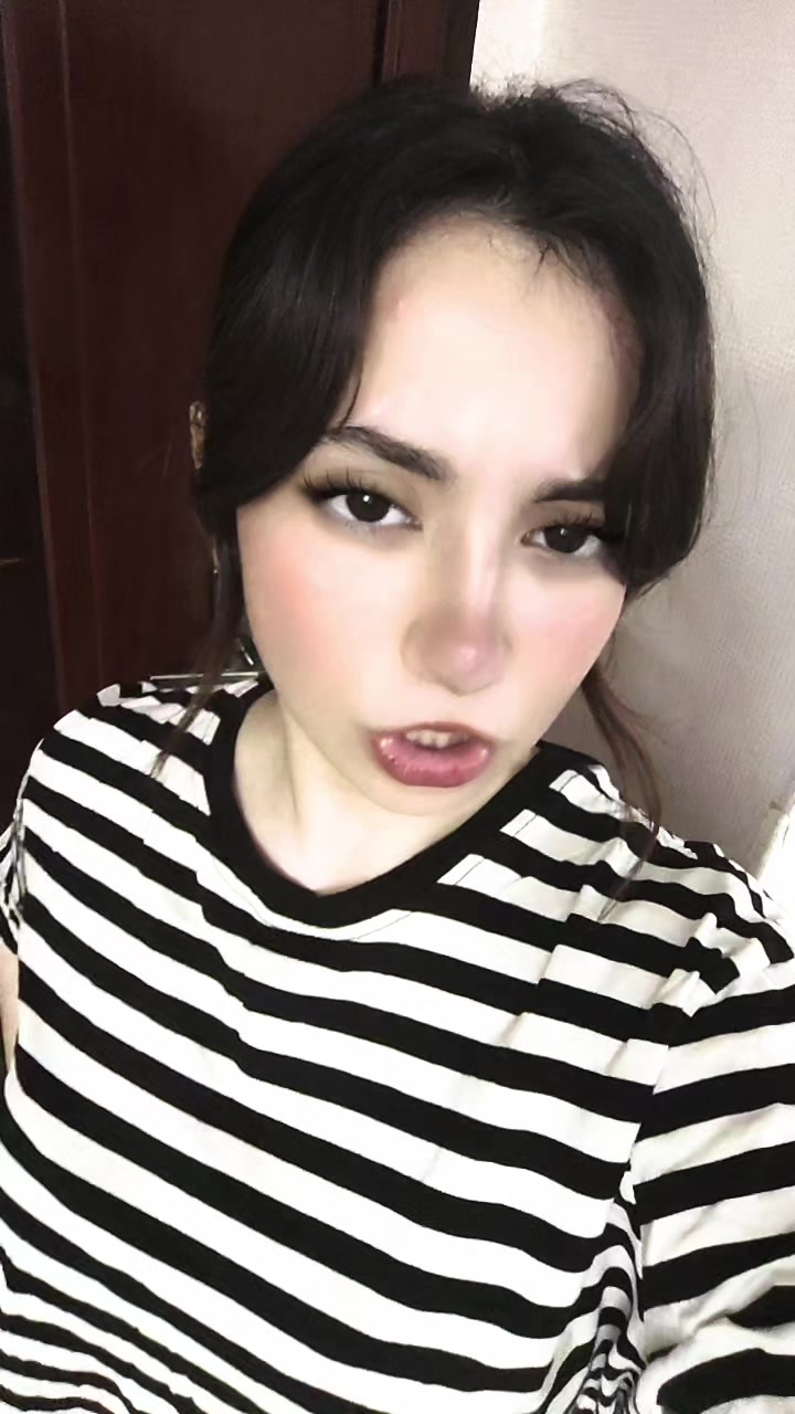 @moreenaaaaa