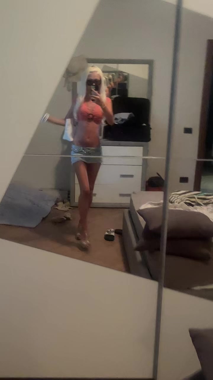 @soleilhilton