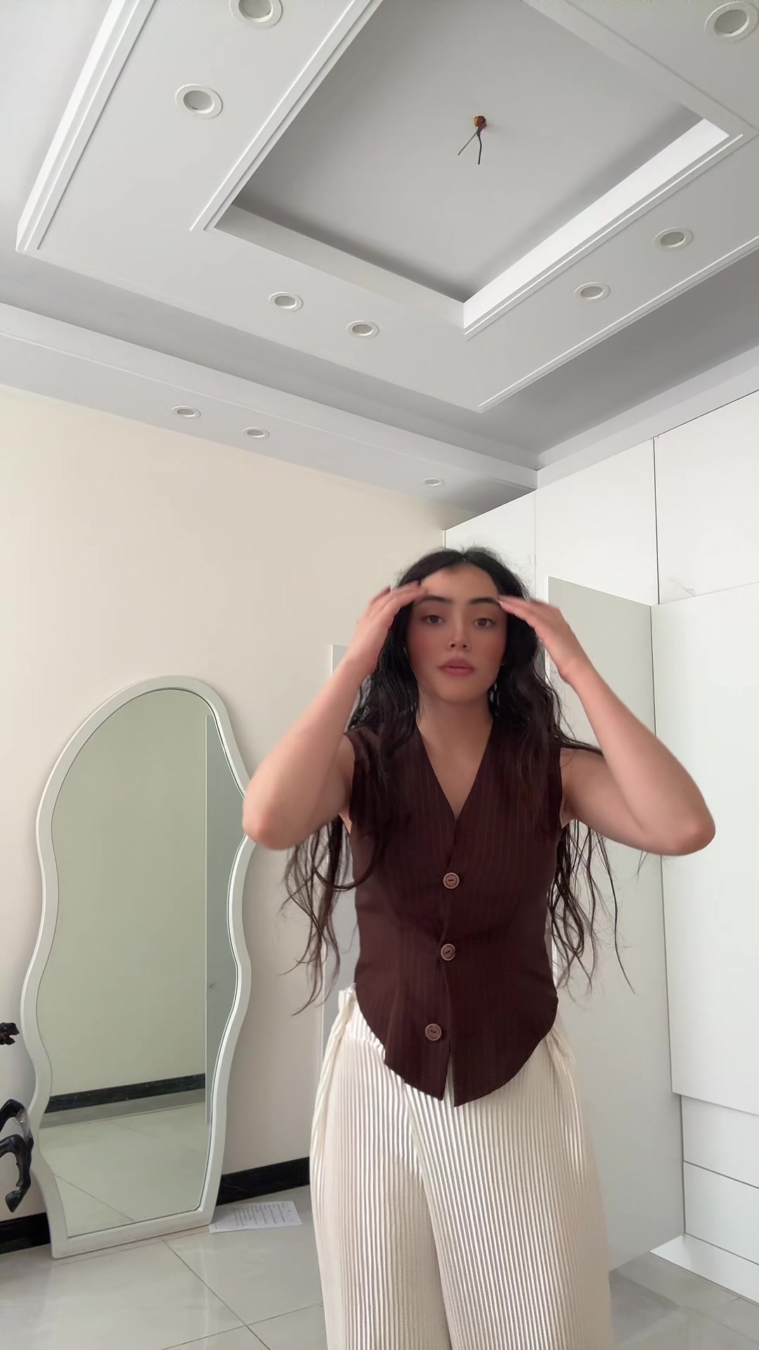 @Niayesh Khanian