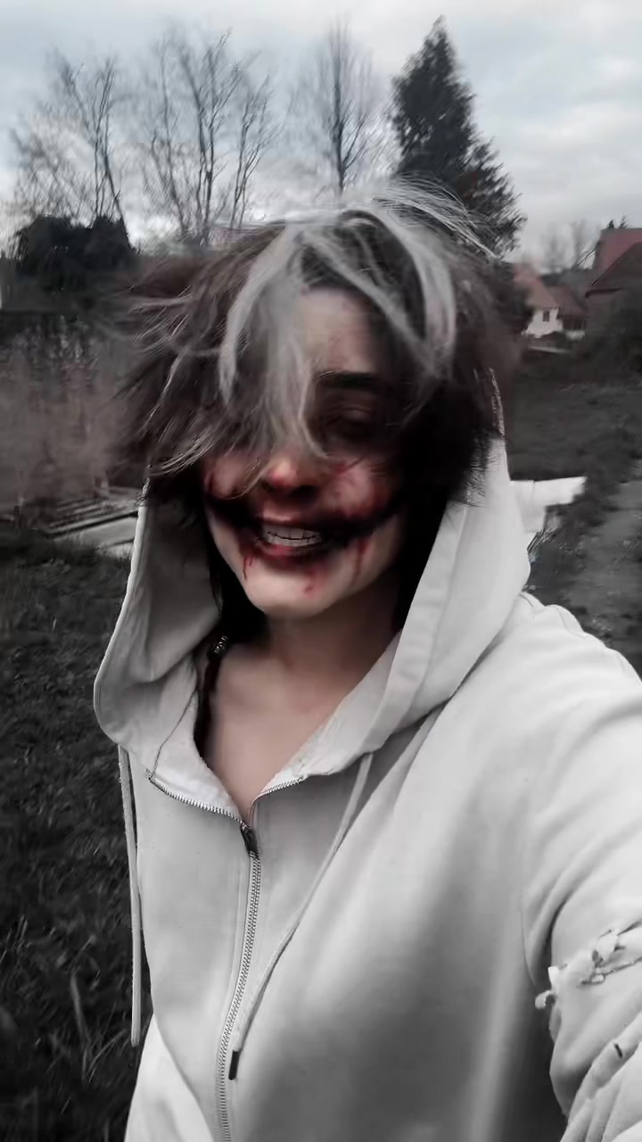 @⦻ Woods Kayce ⦻