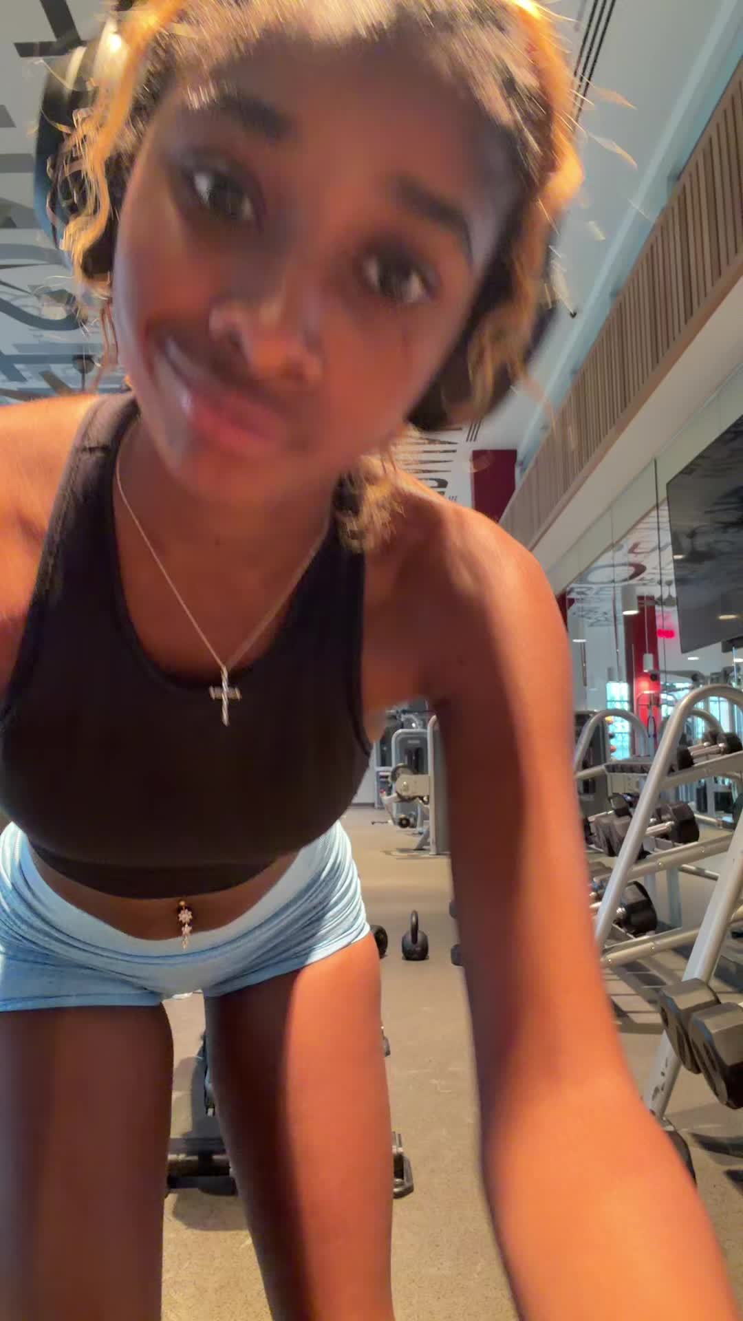 @GiaJ