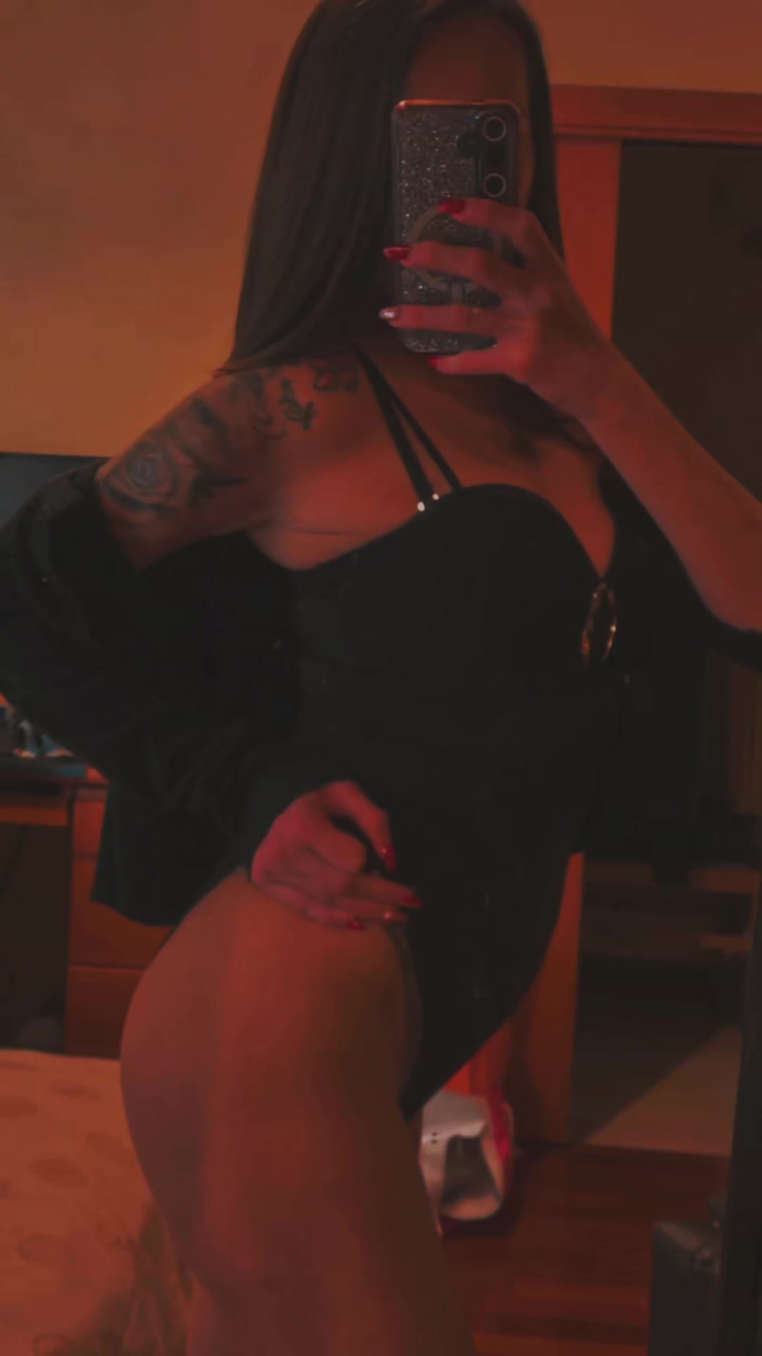 @tizianarebelgirl