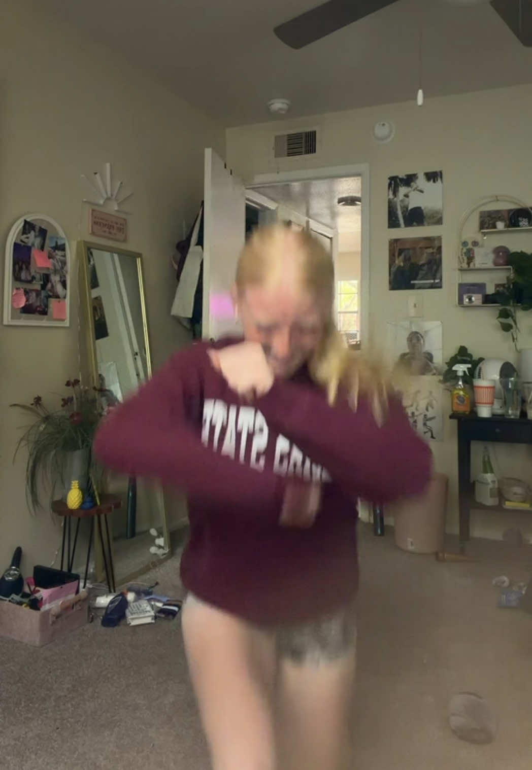 @kelsie