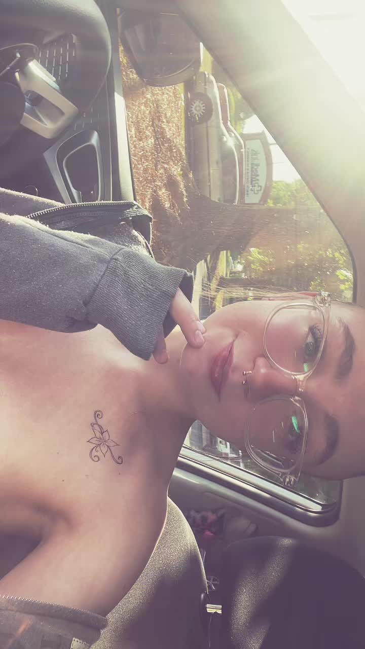 @😻