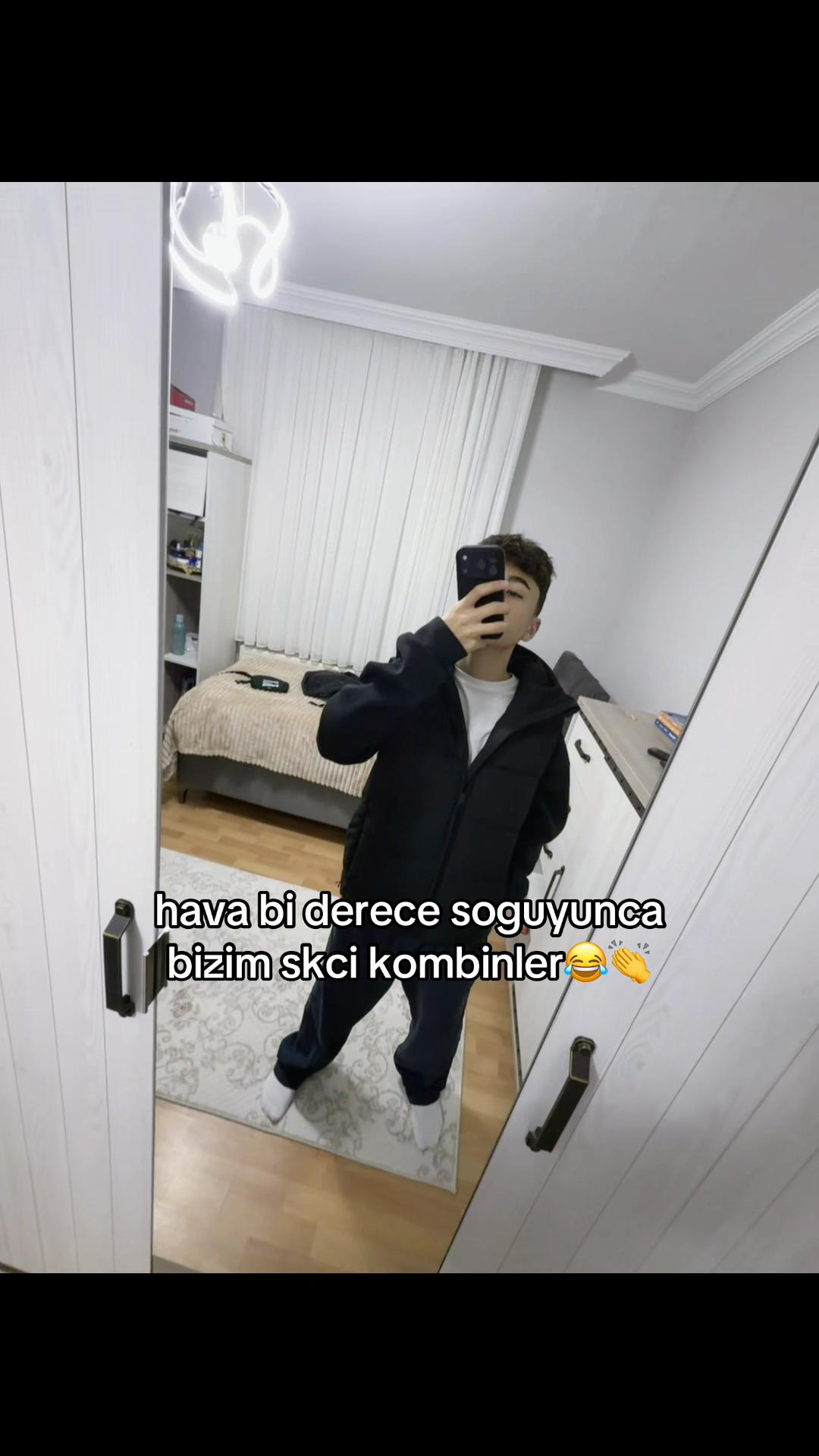 @👾