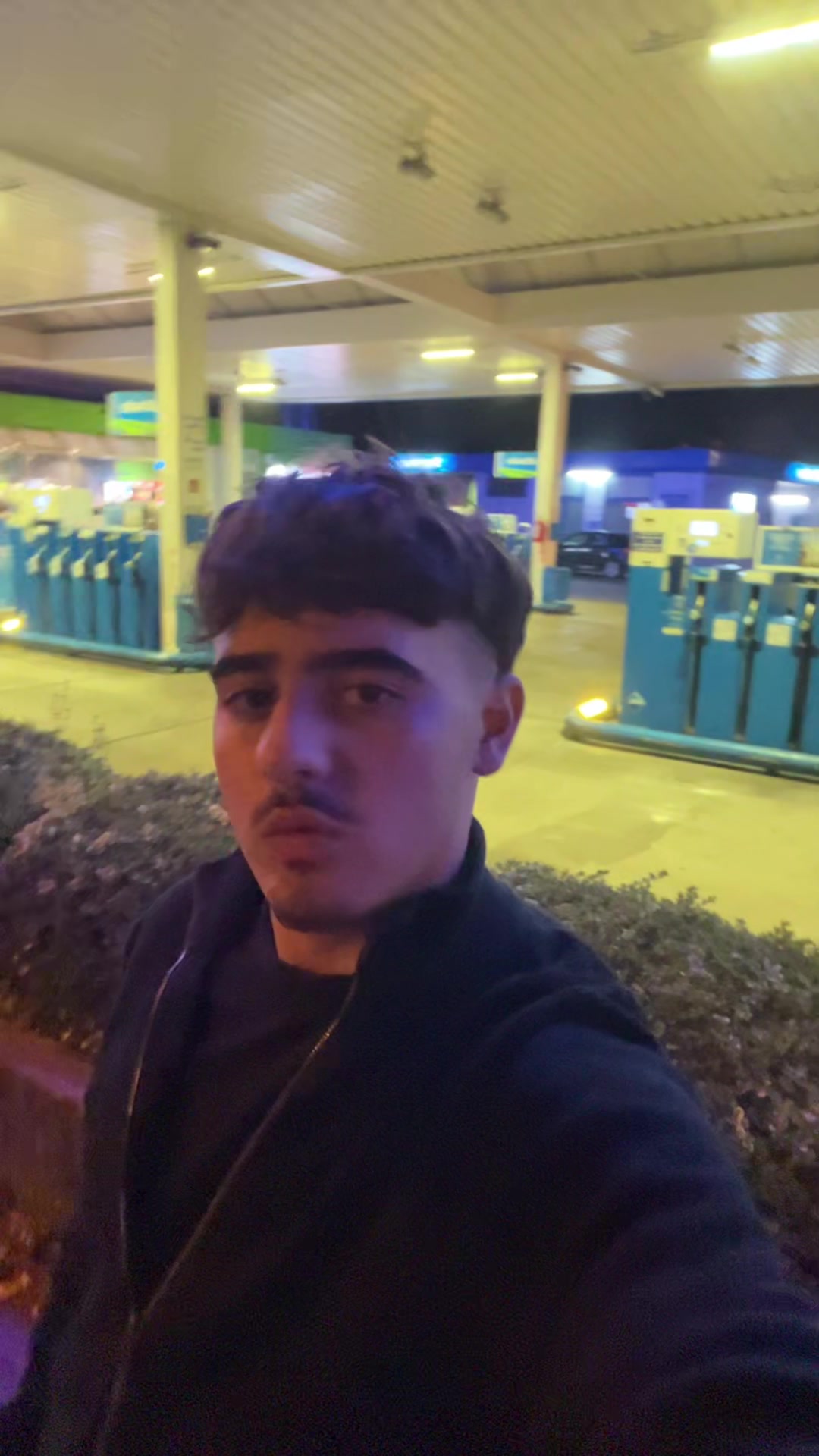 @Ali🏄&zwj;♂️