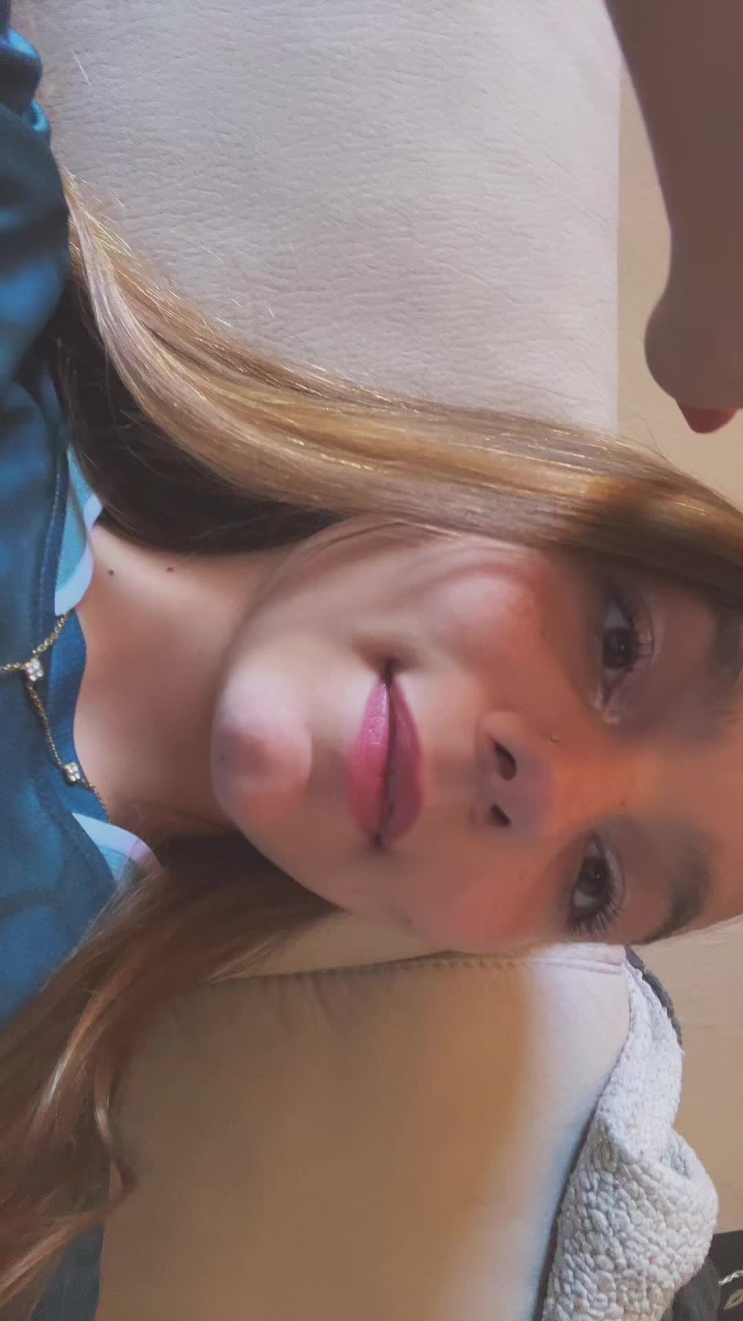 @𝑬𝒍𝒆́𝒐𝒏𝒐𝒓𝒆🪼ྀིྀི
