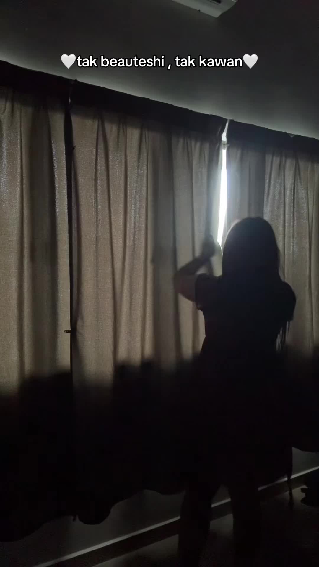 @minahkening