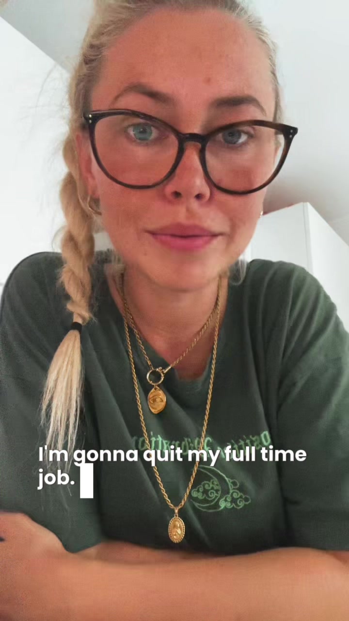 @offscriptelle