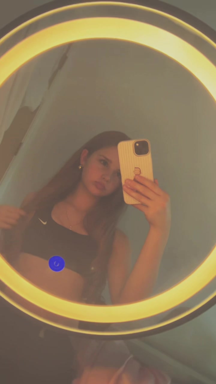 @𝐫𝐨𝐬𝐚𝐬𝐩𝐚𝐦