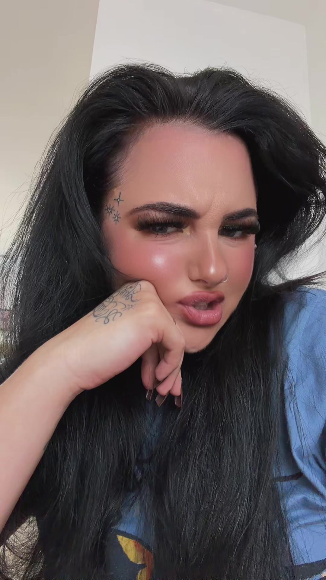 @Nadee444