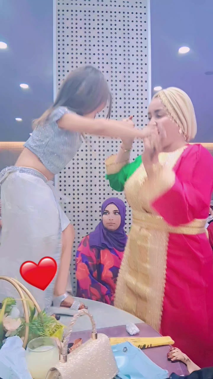 @Ghofrane Kadhraoui