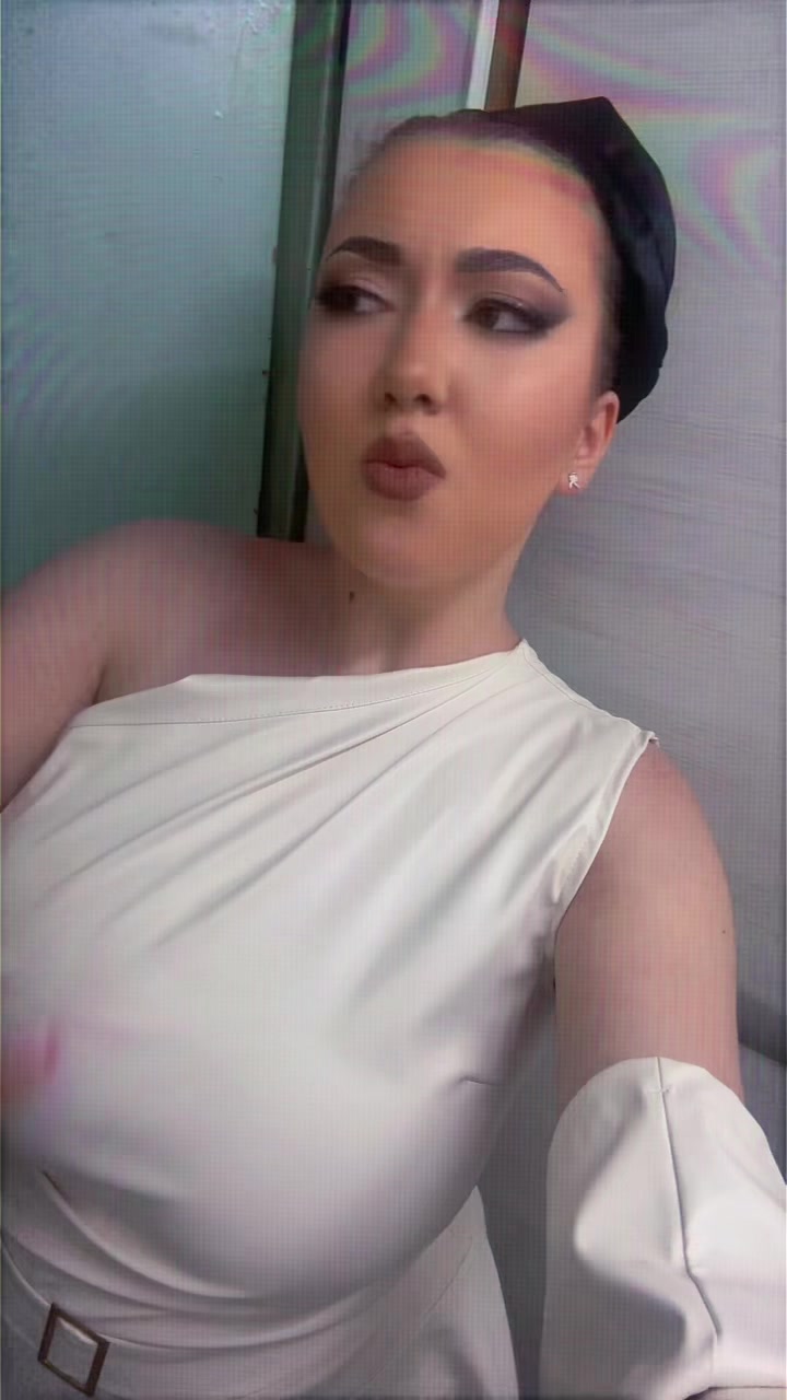 @_stoevva_