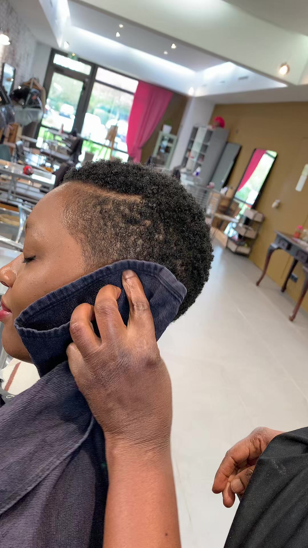 @Pinkafro