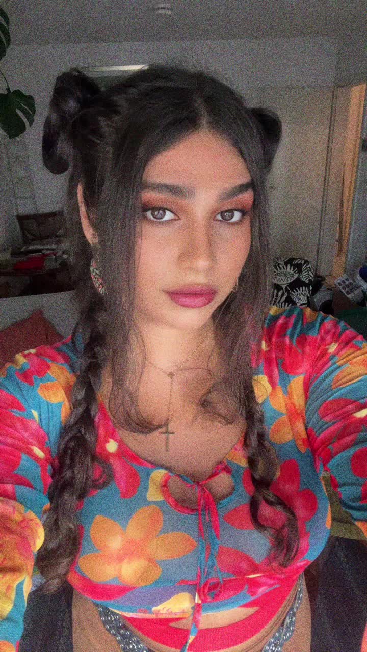 @Karen 🇱🇧