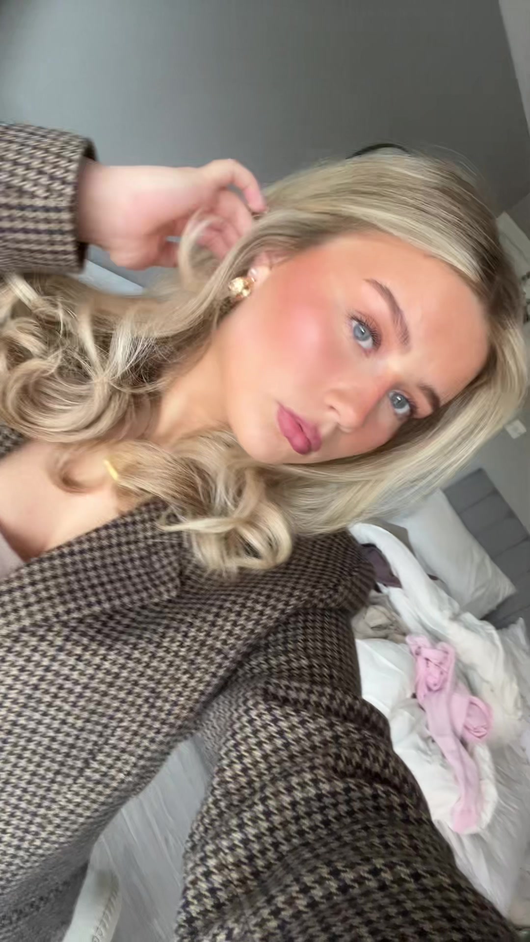 @victoriacromie_