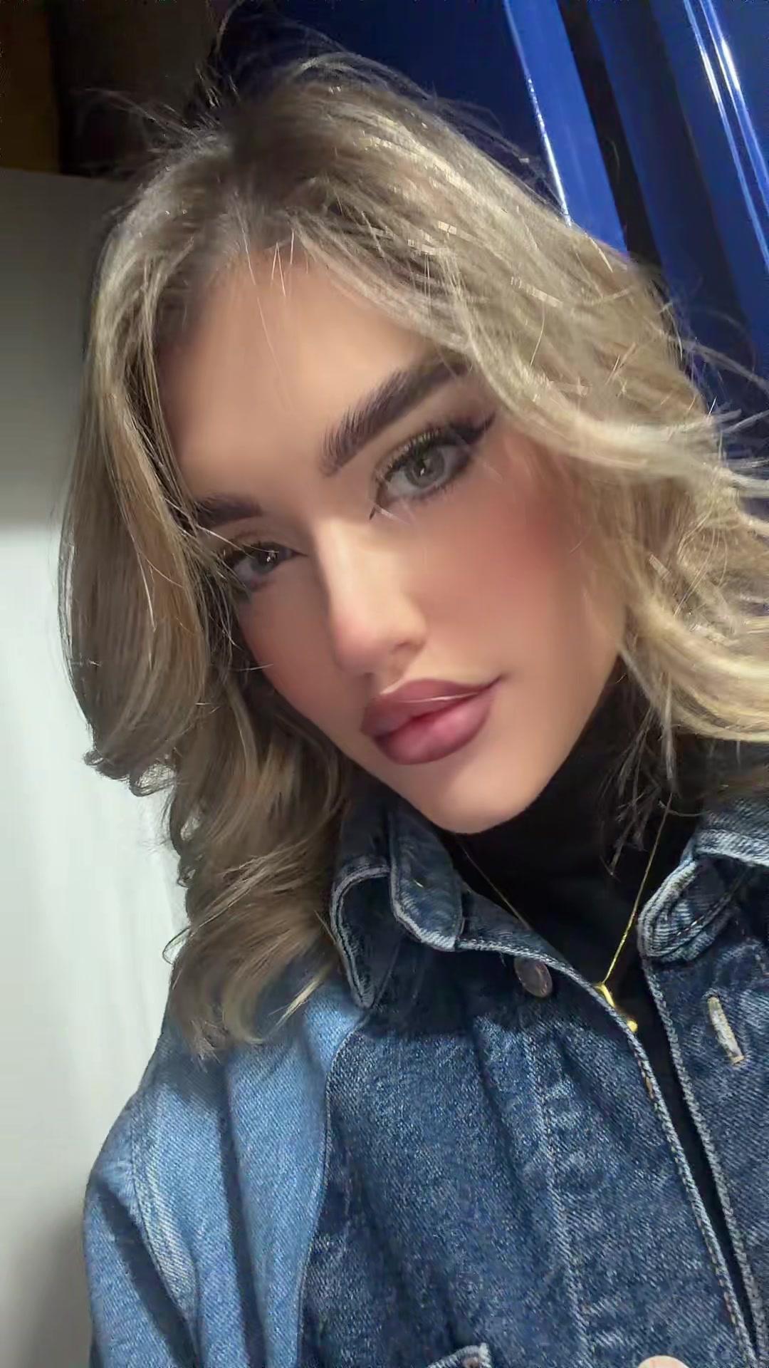 @_adelfinadiana_mua