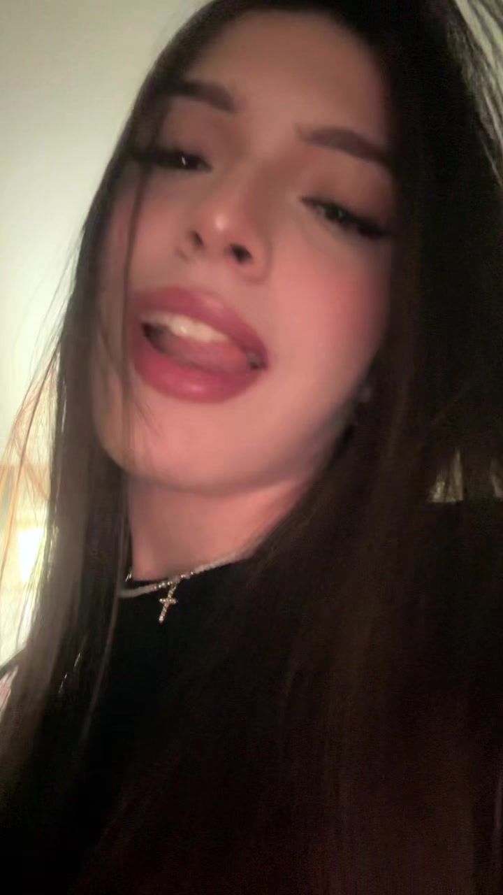 @🍇