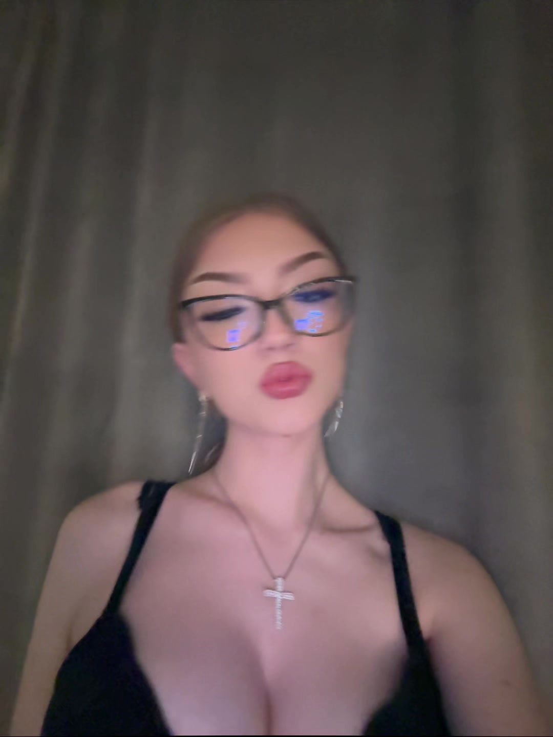 @🖤