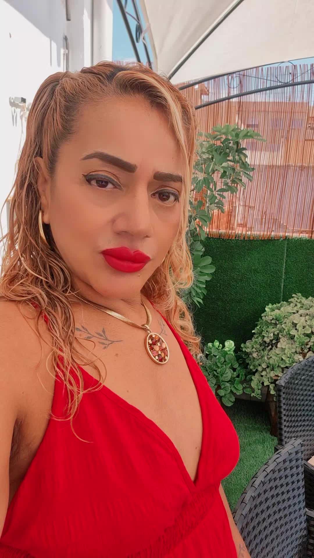 @Rocio Qui&ntilde;onez