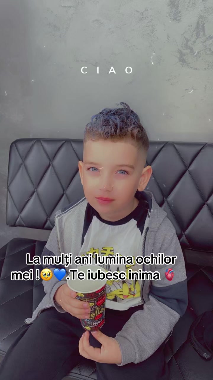 @Cristina 👑