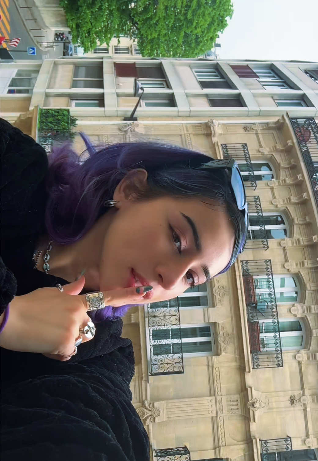 @melbelloux