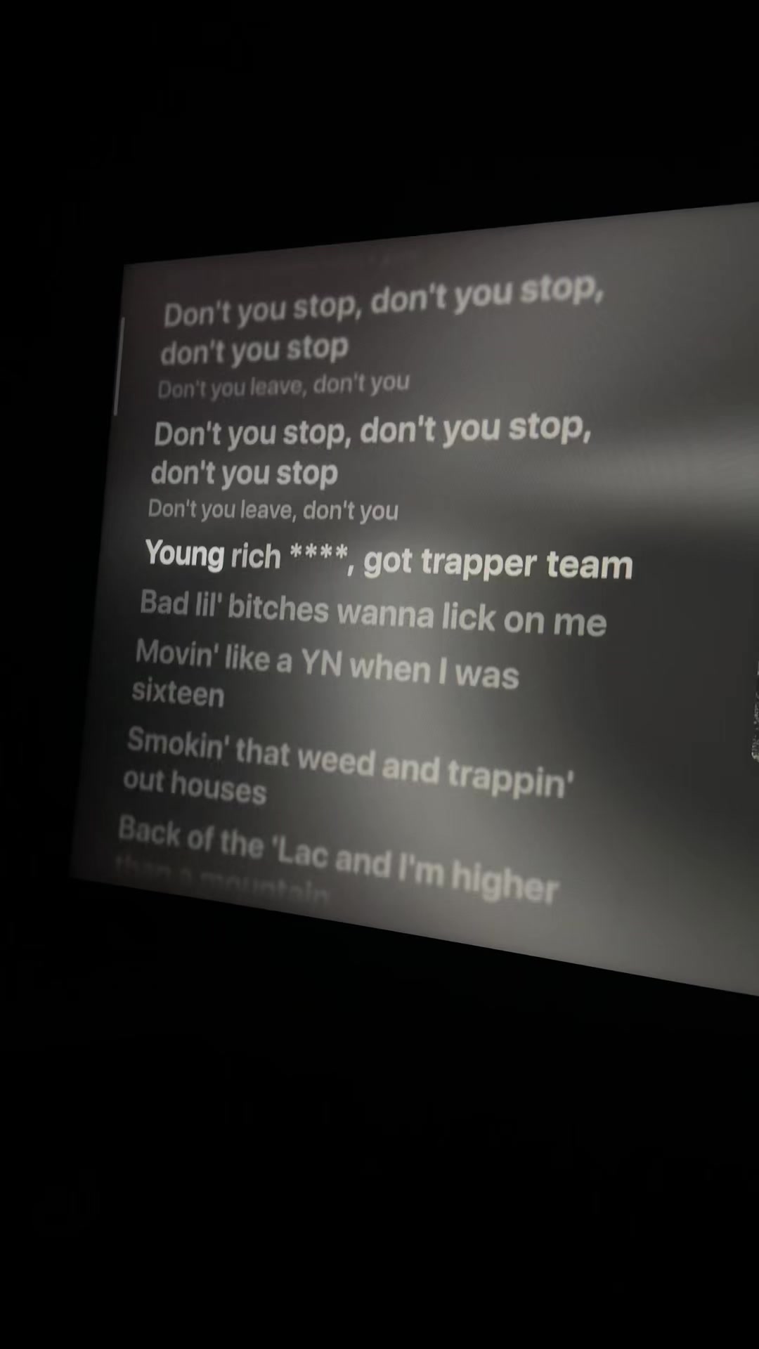 @lyricyoru