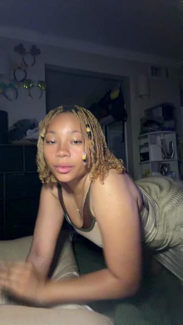 @Sekquiree