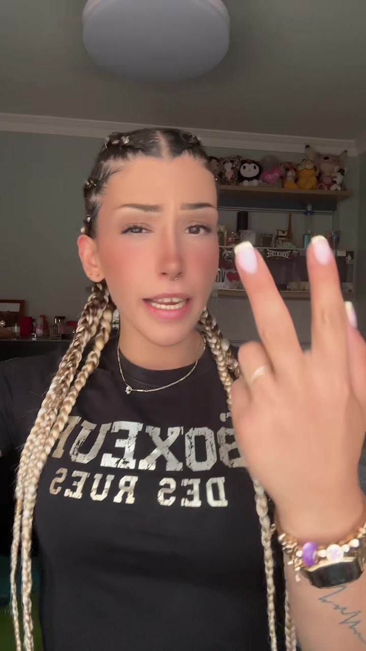 @Naomi Ocaña