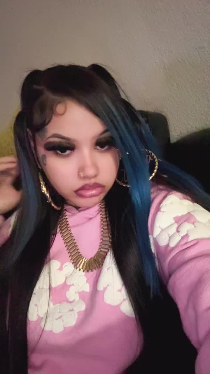 @Yella 🦈