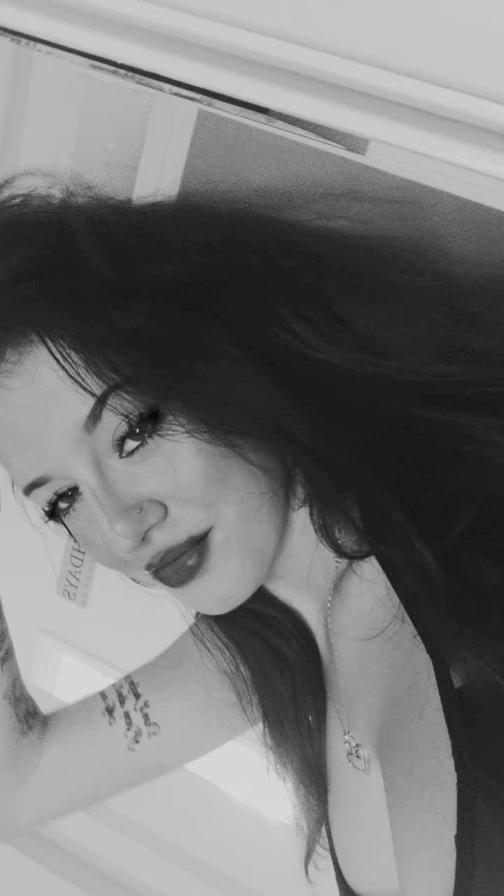 @๐Paige๐
