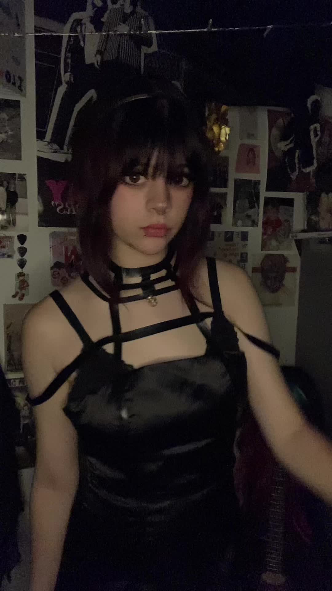@Lilaloopsy