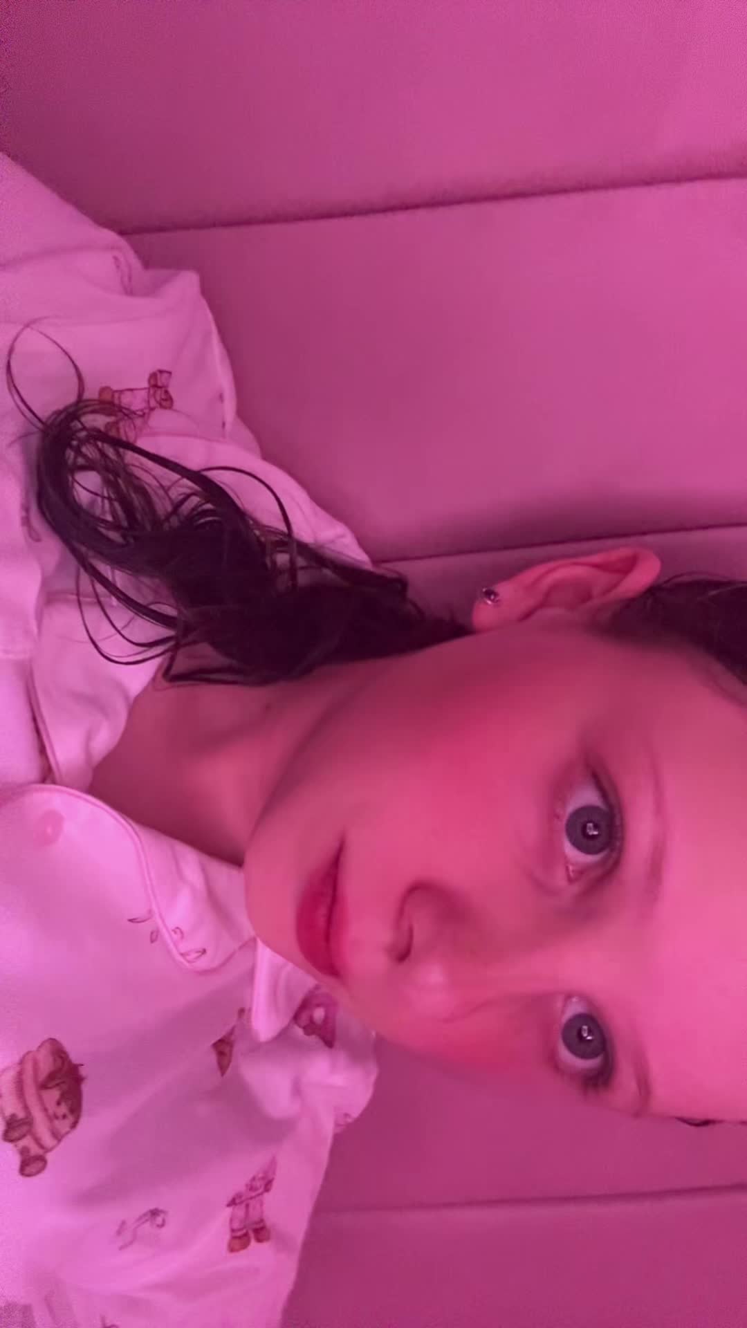 @amelia12