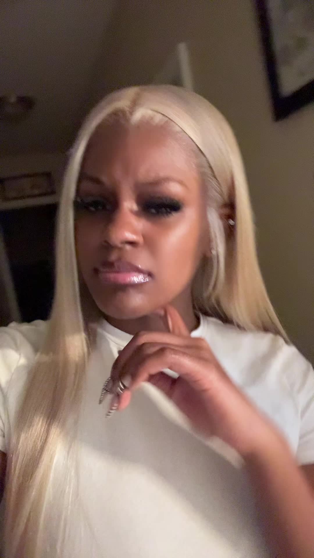 @️